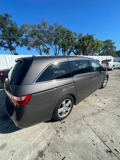 2013 Honda Odyssey Location - Imports - Row 30 - Stock # H52341