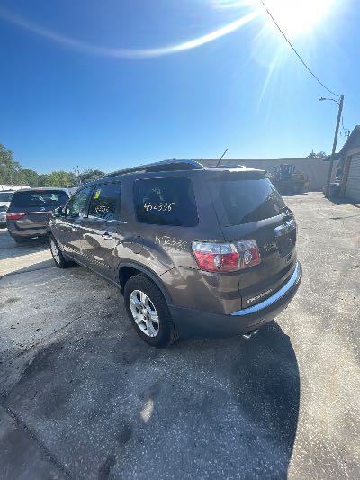 2009 GMC Acadia Location - GM - Row 34 - Stock # H52336