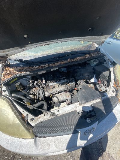 2004 Toyota Sienna Location - Imports - Row 32 - Stock # H52394