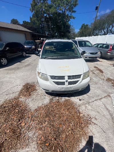 2005 Dodge Grand Caravan Location - Chrysler - Row 40 - Stock # H52393