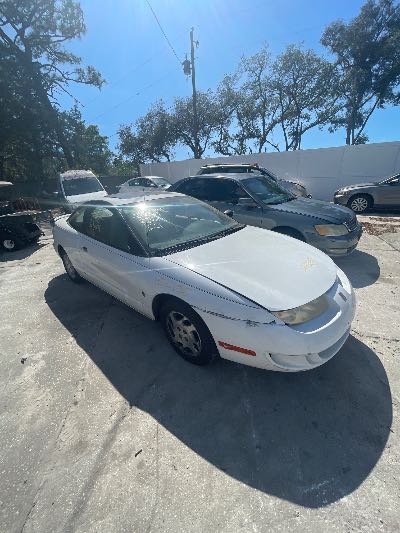 2000 Saturn SC 3dr Location - GM - Row 35 - Stock # H52406
