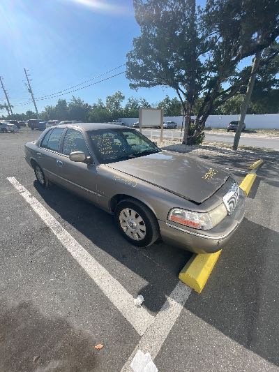 2004 Mercury Grand Marquis Location - Ford - Row 27 - Stock # H52405