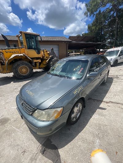 2004 Toyota Avalon Location - Imports - Row 42 - Stock # H52411