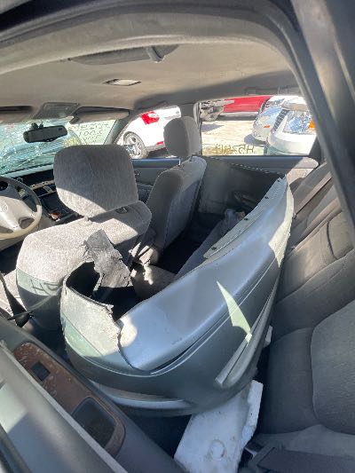 2001 Toyota Avalon Location - Imports - Row 45 - Stock # H52419