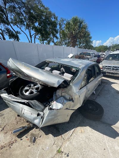 2001 Toyota Avalon Location - Imports - Row 45 - Stock # H52419