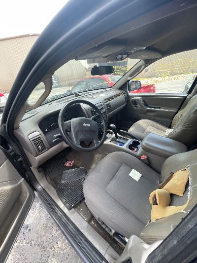 2004 Jeep Grand Cherokee Location - Chrysler - Row 40 - Stock # H52434