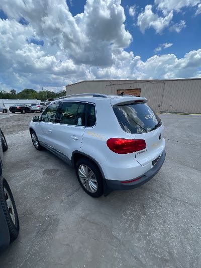 2014 Volkswagen Tiguan Location - Imports - Row 45 - Stock # H52432