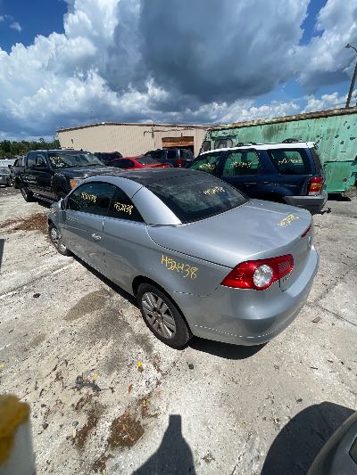 2008 Volkswagen Eos Location - Imports - Row 46 - Stock # H52438