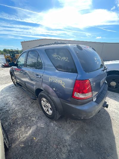 2005 Kia Sorento Location - Imports - Row 1 - Stock # H52492