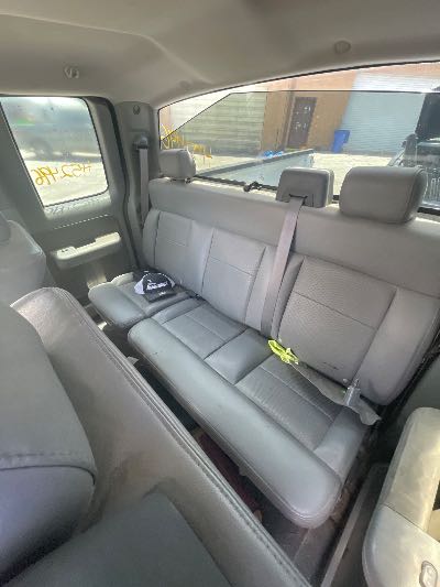 2006 Ford F-150 Location - Large Trucks & Vans - Row 36 - Stock # H52496