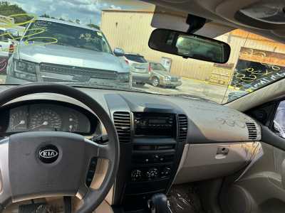 2006 Kia Sorento Location - Imports - Row 4 - Stock # H52474