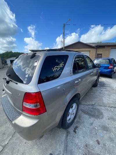 2009 Kia Sorento Location - Imports - Row 3 - Stock # H52485