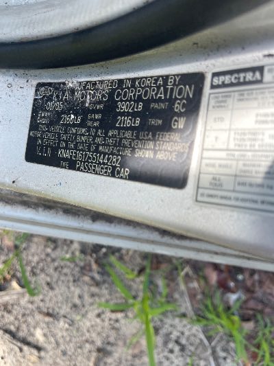 2005 Kia Spectra Location - Imports - Row 4 - Stock # H52364