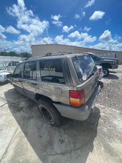 1997 Jeep Grand Cherokee Location - Chrysler - Row 41 - Stock # H52558