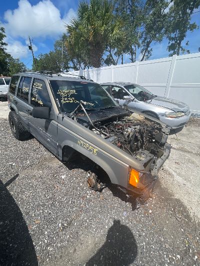 1997 Jeep Grand Cherokee Location - Chrysler - Row 41 - Stock # H52558