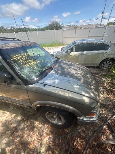 2001 Chevrolet Blazer Location - GM - Row 38 - Stock # H52564