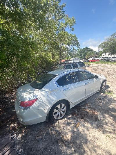 2009 Honda Accord Sdn Location - Imports - Row 7 - Stock # H52562