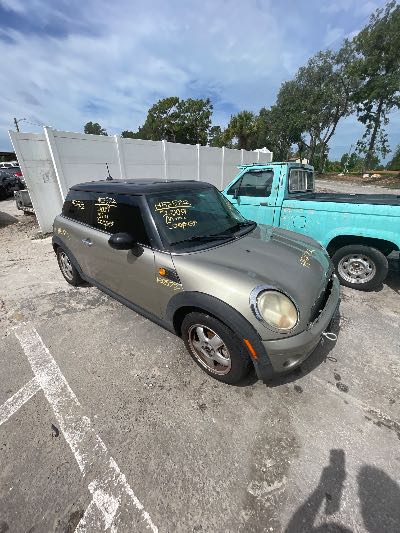 2009 MINI Cooper Hardtop Location - Imports - Row 5 - Stock # H52572
