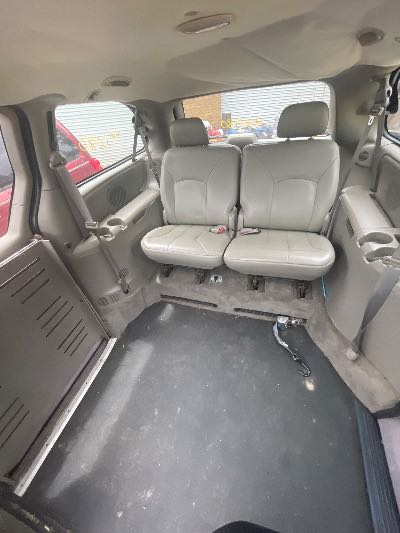 2002 Dodge Grand Caravan Location - Chrysler - Row 41 - Stock # H52580