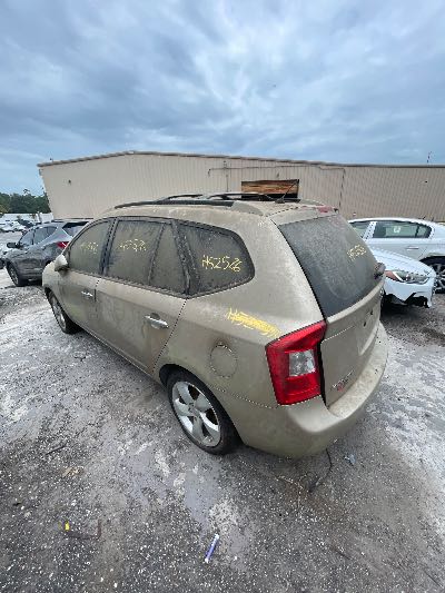 2007 Kia Rondo Location - Imports - Row 6 - Stock # H52576