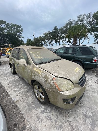 2007 Kia Rondo Location - Imports - Row 6 - Stock # H52576