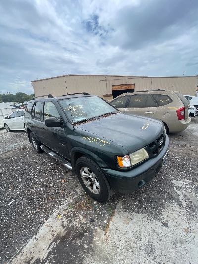 2004 Isuzu Rodeo Location - Imports - Row 9 - Stock # H52575