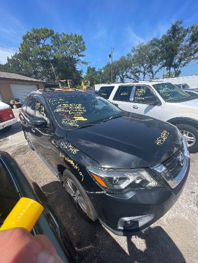 2017 Nissan Pathfinder Location - Imports - Row 6 - Stock # H52548