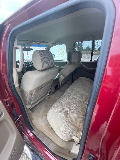 2006 Nissan Frontier Location - Large Trucks & Vans - Row 33 - Stock # H52588