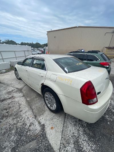 2010 Chrysler 300 Location - Chrysler - Row 41 - Stock # H52454