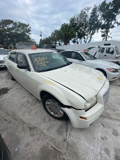 2010 Chrysler 300 Location - Chrysler - Row 41 - Stock # H52454