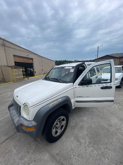 2002 Jeep Liberty Location - Chrysler - Row 42 - Stock # H52525