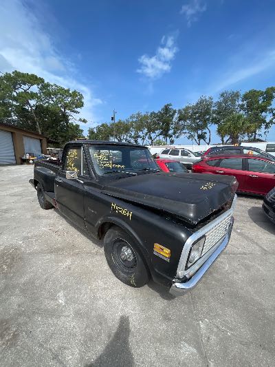 1972 CHEVROLET Cheyenne Location - Large Trucks & Vans - Row 31 - Stock # H52611