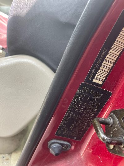 2004 Kia Sedona Location - Imports - Row 9 - Stock # H52619