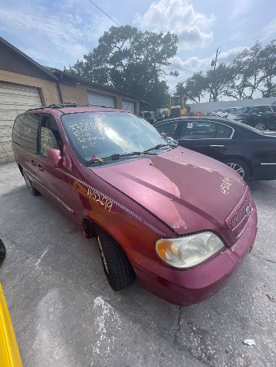 2004 Kia Sedona Location - Imports - Row 9 - Stock # H52619