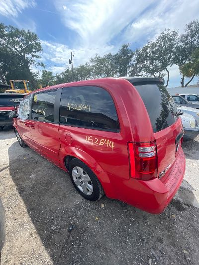 2009 Dodge Grand Caravan Location - Chrysler - Row 42 - Stock # H52644