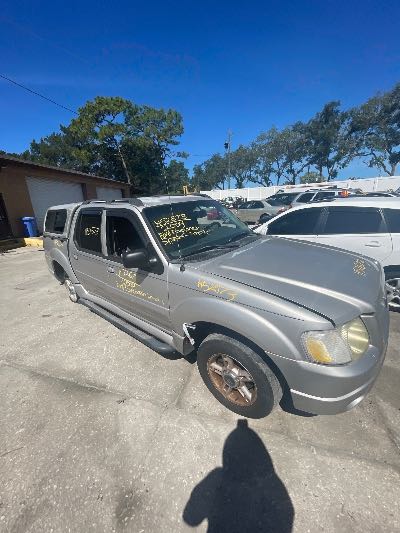 2004 Ford Explorer Sport Trac Location - Ford - Row 30 - Stock # H52673