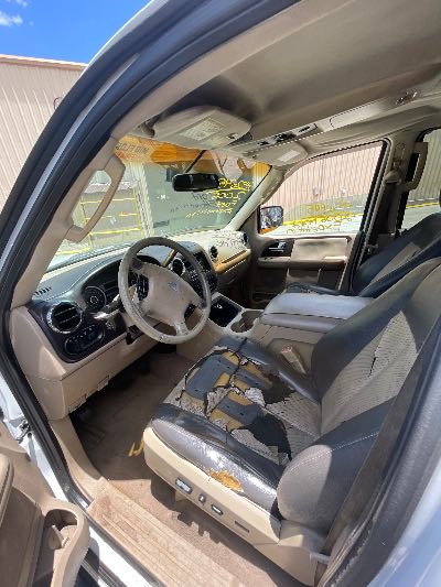 2006 Ford Expedition Location - Large Trucks & Vans - Row 48 - Stock # H52645