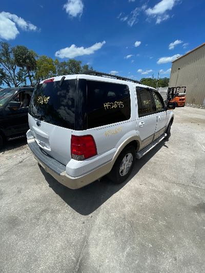 2006 Ford Expedition Location - Large Trucks & Vans - Row 48 - Stock # H52645