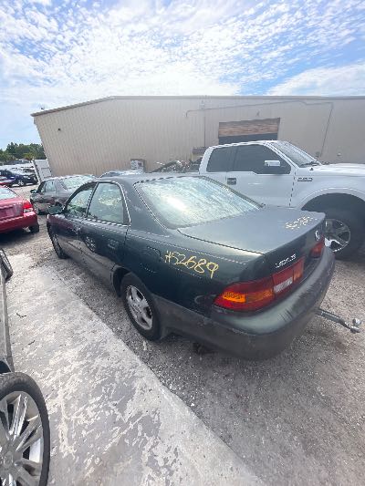 1998 Lexus ES 300 Location - Imports - Row 8 - Stock # H52689