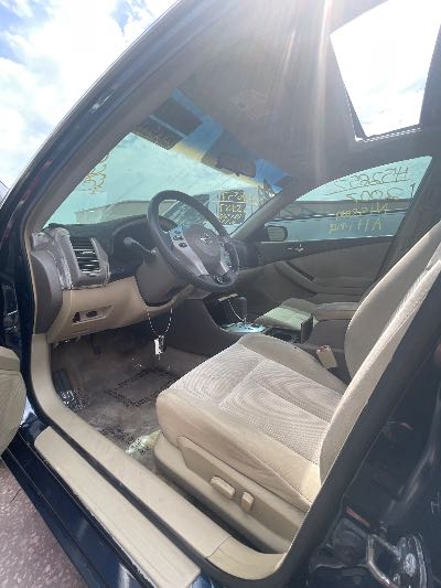 2007 Nissan Altima 2.5 FWD 4D Sedan 2.5 4cyl. Location - Imports - Row 9 - Stock # H52657
