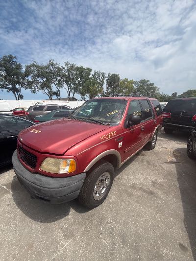 1999 Ford Expedition Location - Large Trucks & Vans - Row 33 - Stock # H52686