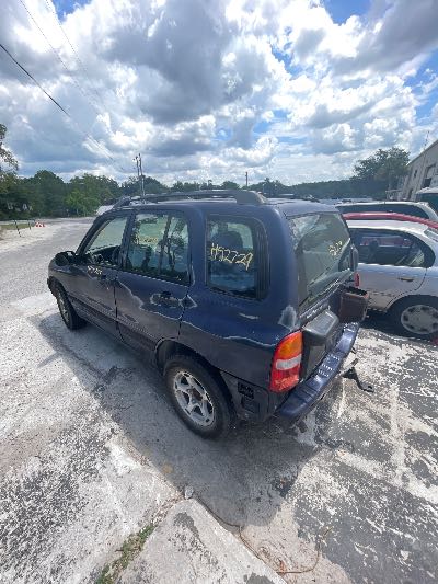 2001 Chevrolet Tracker Location - GM - Row 41 - Stock # H52729