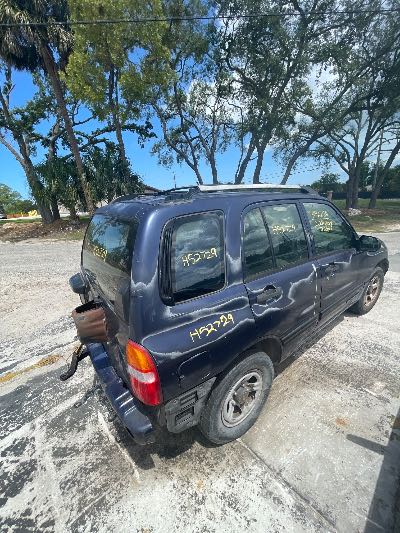 2001 Chevrolet Tracker Location - GM - Row 41 - Stock # H52729