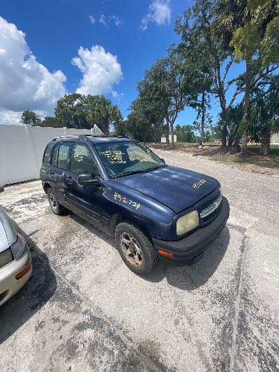 2001 Chevrolet Tracker Location - GM - Row 41 - Stock # H52729