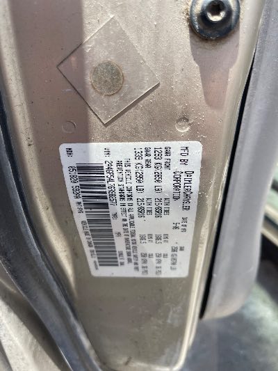 2006 Chrysler Town & Country LWB Location - Chrysler - Row 43 - Stock # H52722