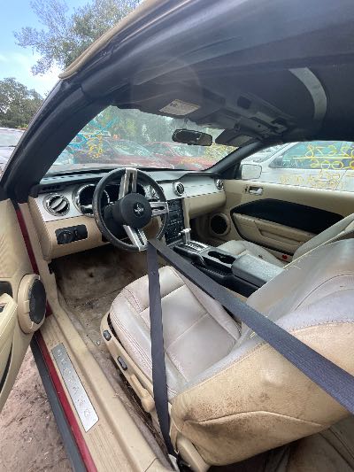 2006 Ford Mustang Location - Ford - Row 33 - Stock # H52678