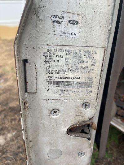 1993 Ford F-350 Location - Large Trucks & Vans - Row 26 - Stock # H52680