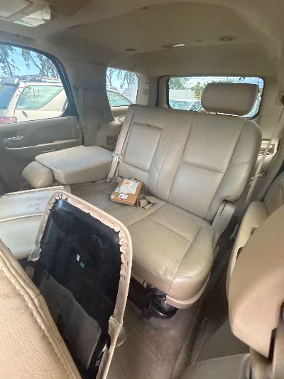 2009 Cadillac Escalade Hybrid Location - Large Trucks & Vans - Row 15 - Stock # H52766