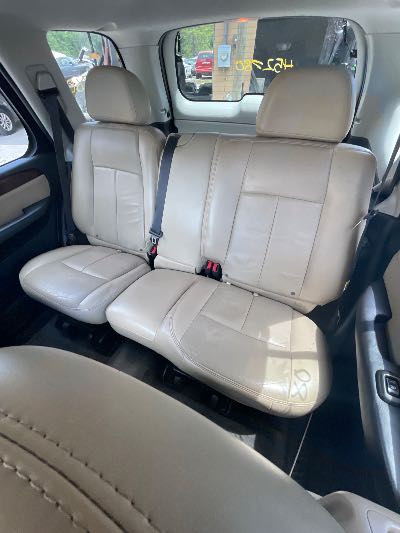 2005 GMC Envoy Location - GM - Row 41 - Stock # H52780