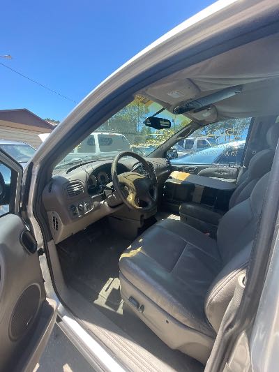 2001 Chrysler Town & Country Location - Chrysler - Row 43 - Stock # H52752